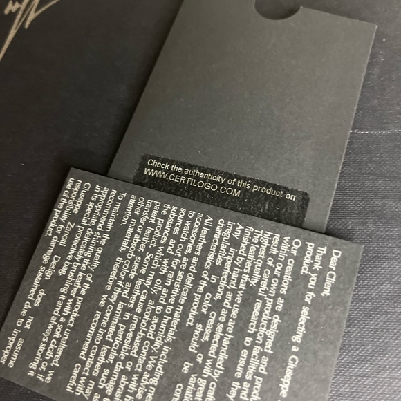 Gorgeous Giuseppe Zanotti ankle boots. BRAND NEW - NEVER WORN. Size 37 110mm. - Picture 4 of 9